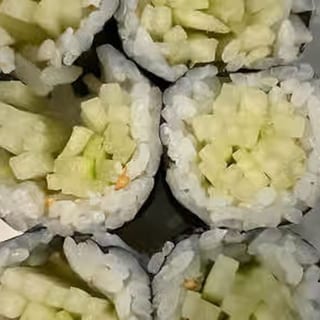 C17.Cucumber Roll