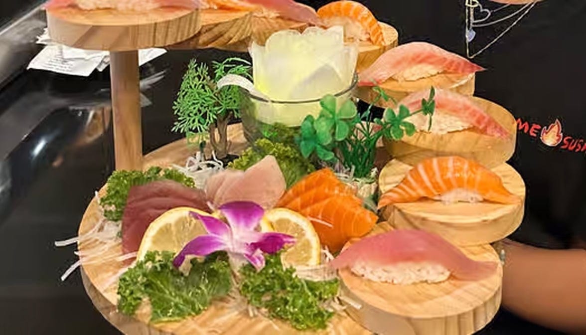 B7.Sushi & Sashimi Combo Special.